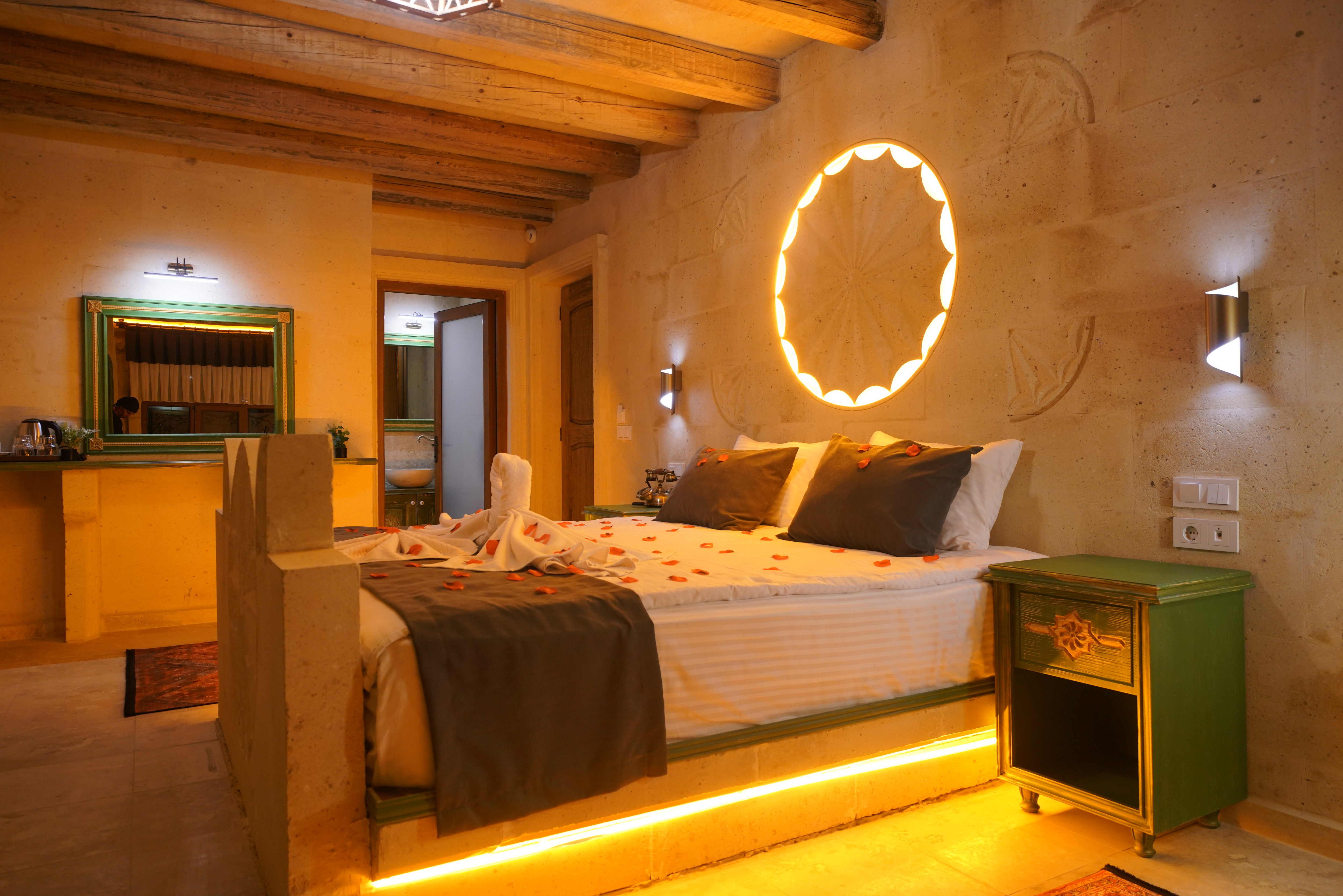 Çavuşin Suite