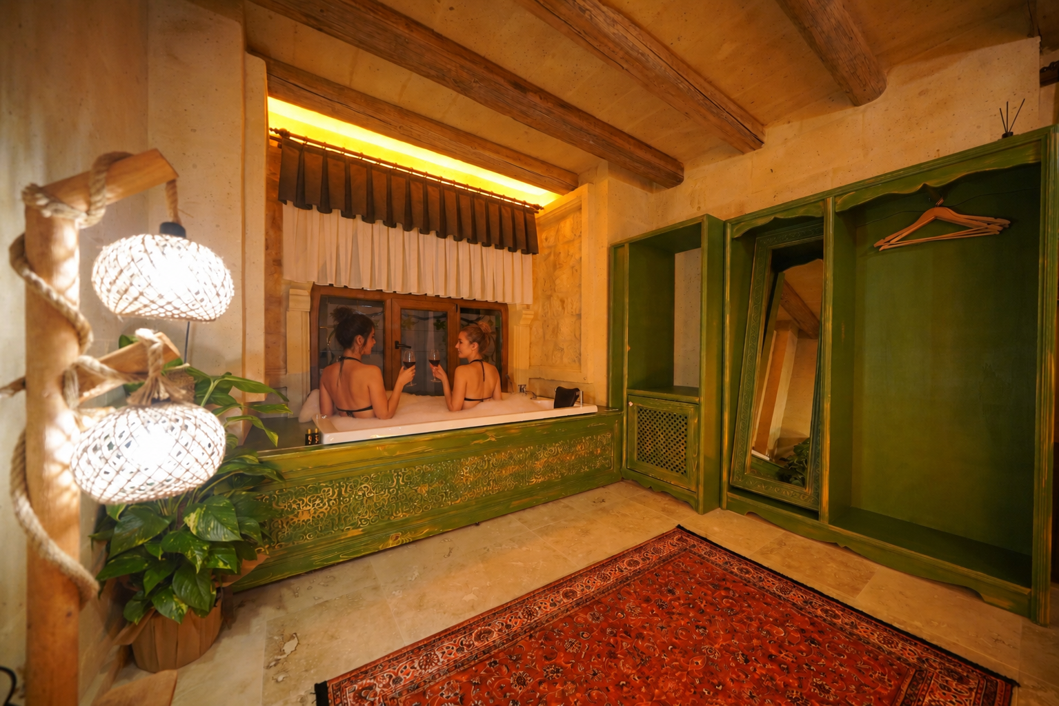 Çavuşin Suite